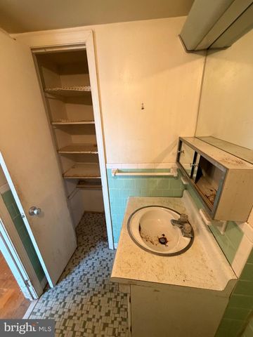 1831 ADDISON RD S, District Heights, MD 20747