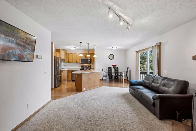 6613 162nd Court 323, Rosemount, MN 55068