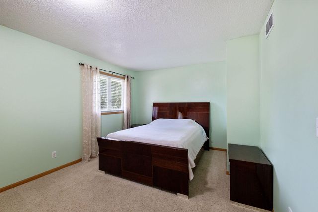 6613 162nd Court 323, Rosemount, MN 55068