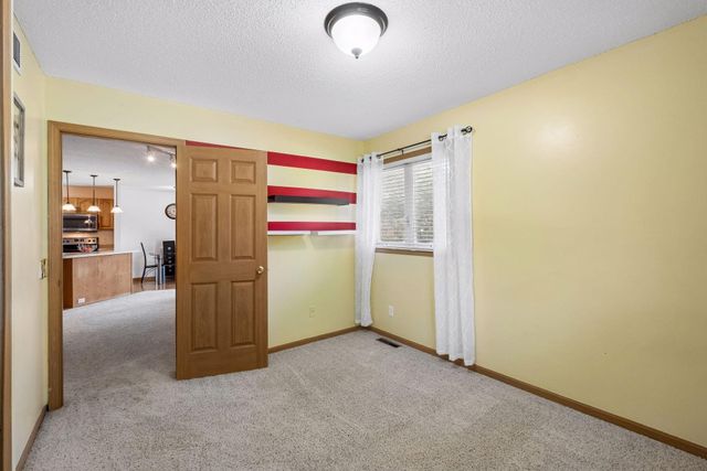 6613 162nd Court 323, Rosemount, MN 55068