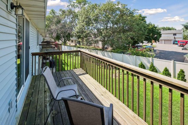 6613 162nd Court 323, Rosemount, MN 55068