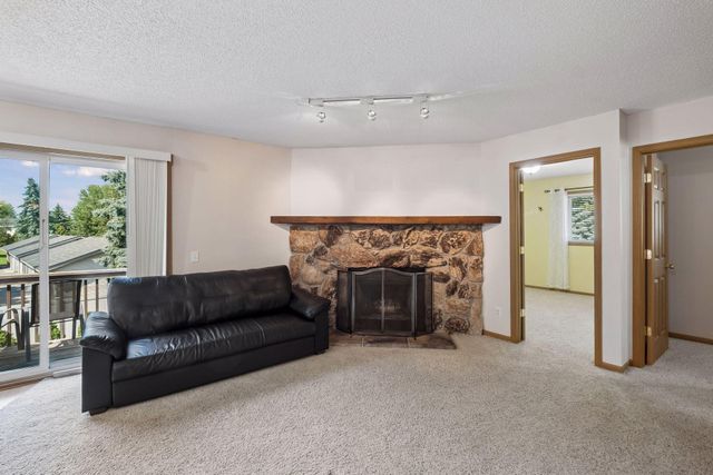 6613 162nd Court 323, Rosemount, MN 55068