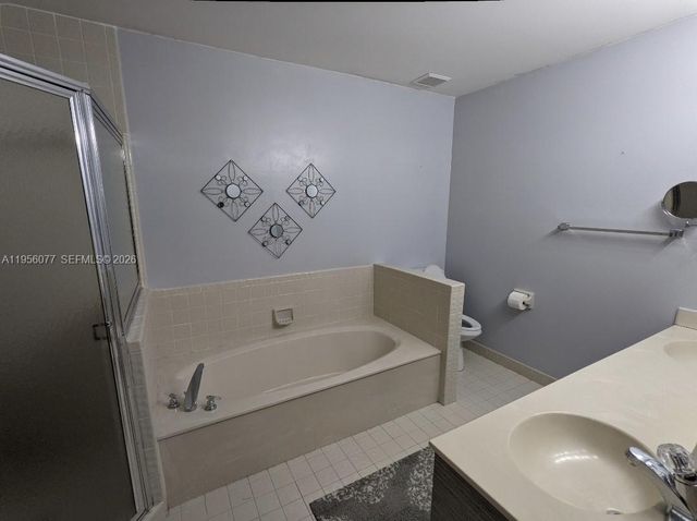 13541 NW 5th Ct, Plantation, FL 33325