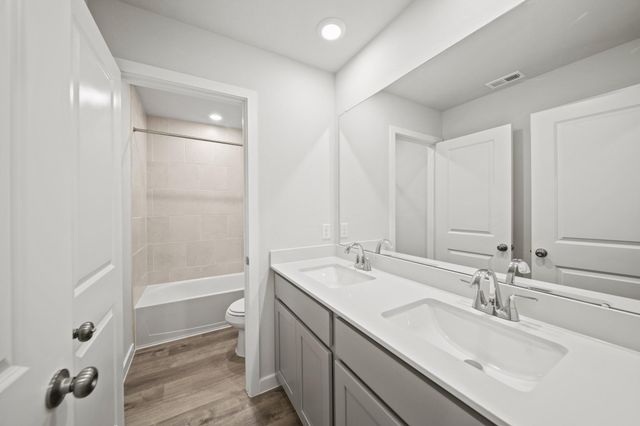 1121 Avenue M, Bay City, TX 77414