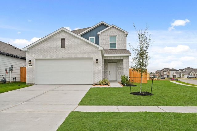 1121 Avenue M, Bay City, TX 77414