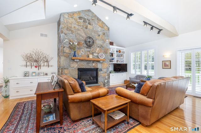 6 Chestnut Circle, Haddam, CT 06441