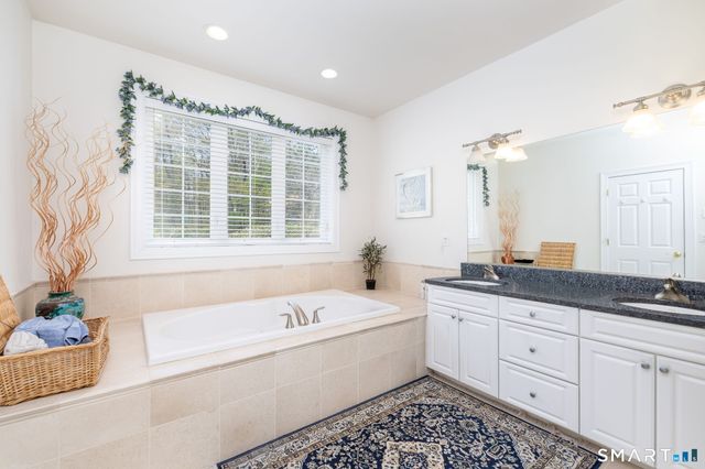 6 Chestnut Circle, Haddam, CT 06441