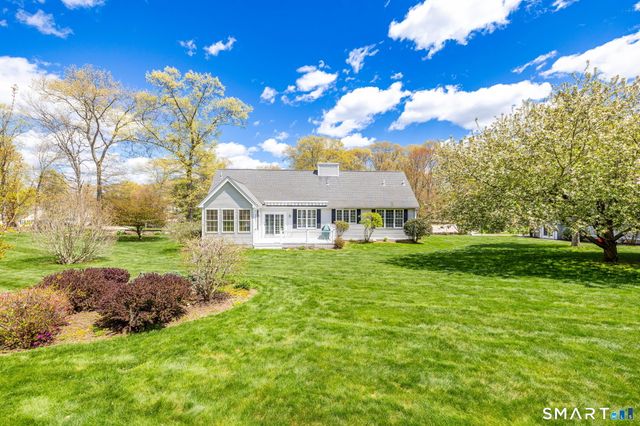 6 Chestnut Circle, Haddam, CT 06441