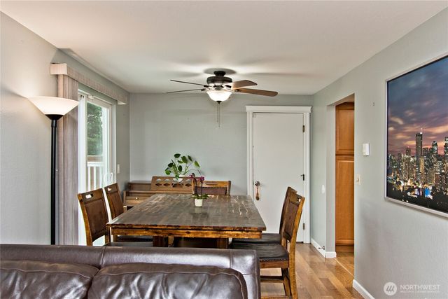 10319 SE 228th Street, Kent, WA 98031