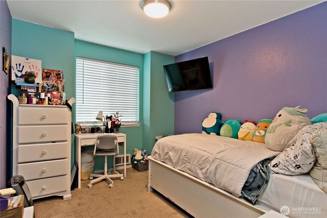 10319 SE 228th Street, Kent, WA 98031