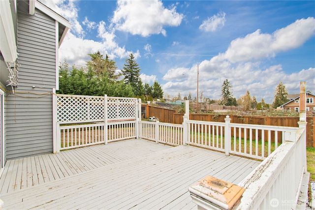 10319 SE 228th Street, Kent, WA 98031