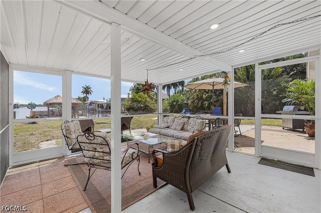 5387 Marina DR, Bokeelia, FL 33922