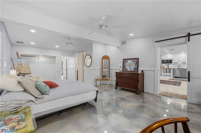 5387 Marina DR, Bokeelia, FL 33922
