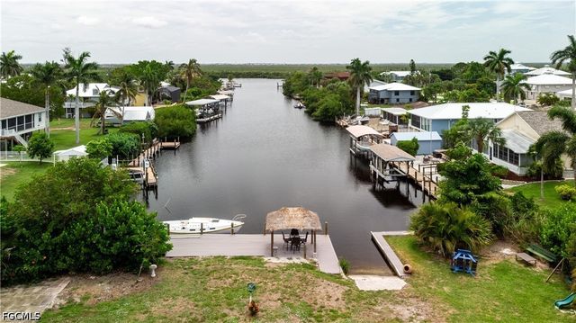5387 Marina DR, Bokeelia, FL 33922