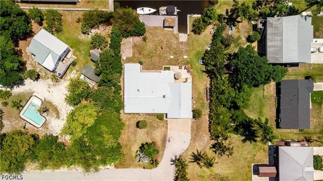 5387 Marina DR, Bokeelia, FL 33922