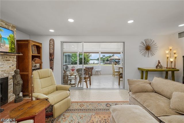 5387 Marina DR, Bokeelia, FL 33922