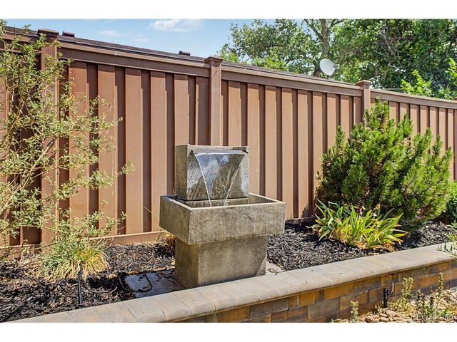 799 Kendall Ct, Lakewood, CO 80214
