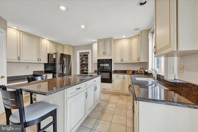 40 BELLCHASE, Pikesville, MD 21208
