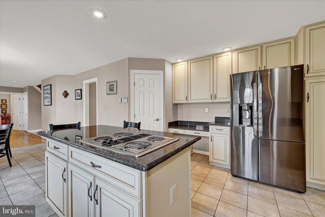 40 BELLCHASE, Pikesville, MD 21208