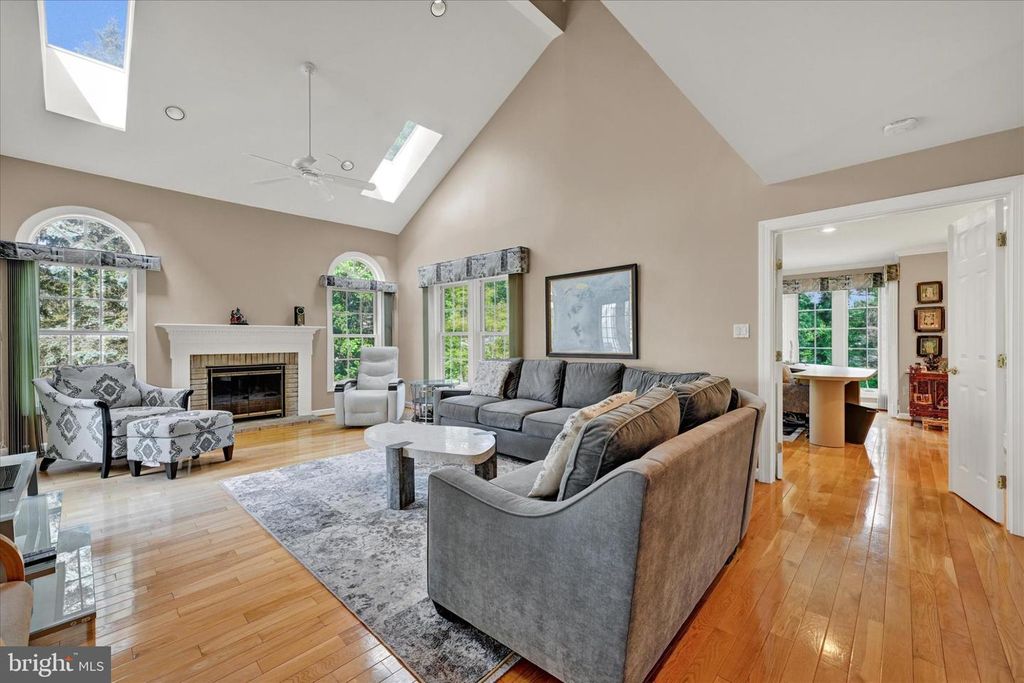 40 BELLCHASE, Pikesville, MD 21208