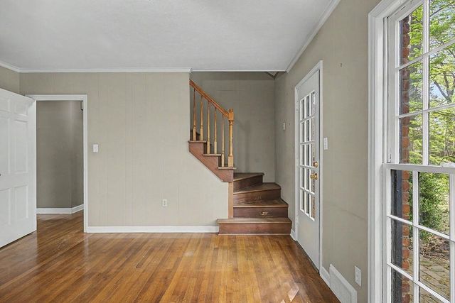 5185 MARY STARNES DR, Memphis, TN 38117