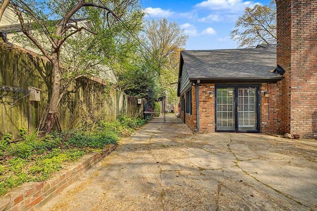 5185 MARY STARNES DR, Memphis, TN 38117