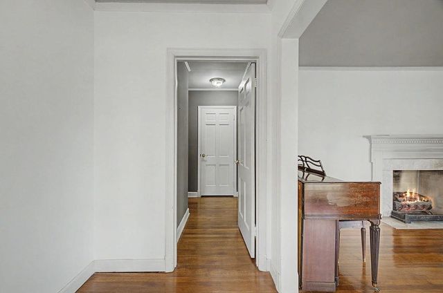 5185 MARY STARNES DR, Memphis, TN 38117