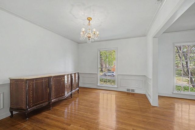 5185 MARY STARNES DR, Memphis, TN 38117