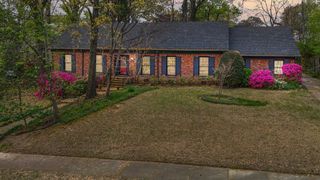 5185 MARY STARNES DR, Memphis, TN 38117