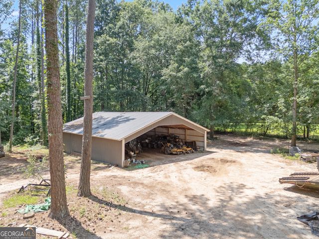 464 Old Carrollton Road, Newnan, GA 30263