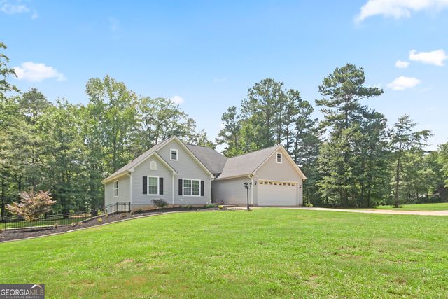 464 Old Carrollton Road, Newnan, GA 30263