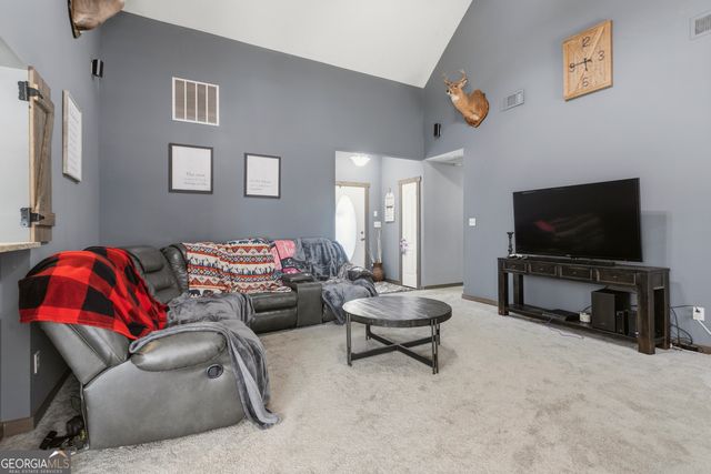 464 Old Carrollton Road, Newnan, GA 30263