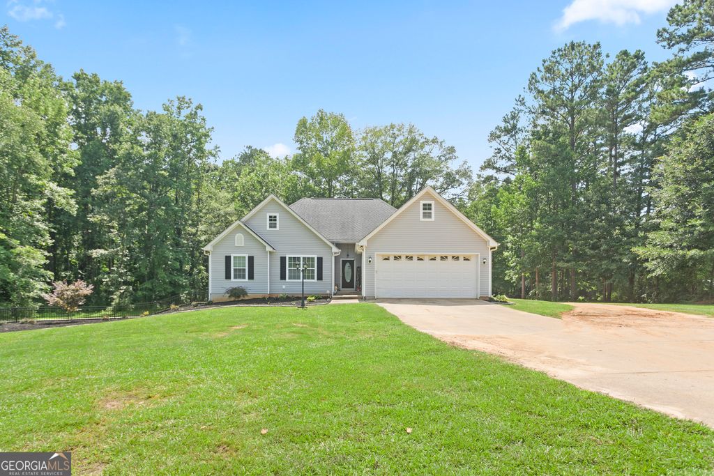 464 Old Carrollton Road, Newnan, GA 30263
