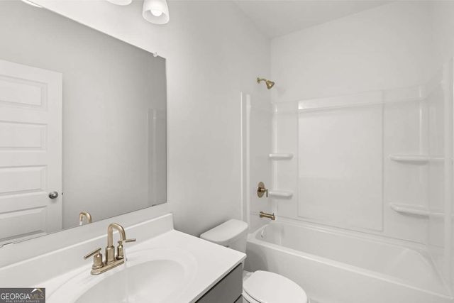 2077 Winged Elm Way, Lawrenceville, GA 30045