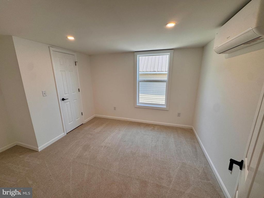 Image 21 of property listing at 231 OLDTOWN RD, Goldsboro, MD 21636