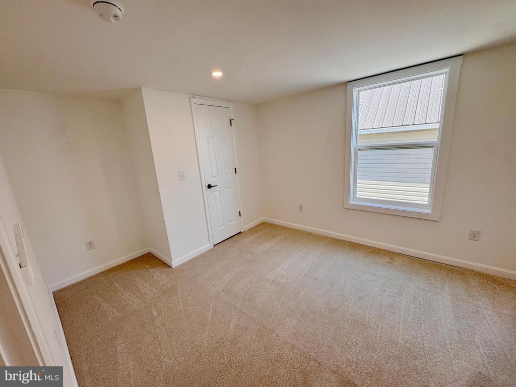 Image 22 of property listing at 231 OLDTOWN RD, Goldsboro, MD 21636