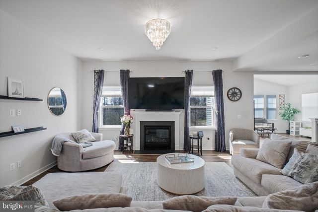 2094 WHITHORN HILL, Jeffersonton, VA 22724