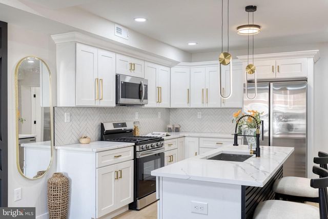 3721 MANCHESTER AVE, Baltimore, MD 21215