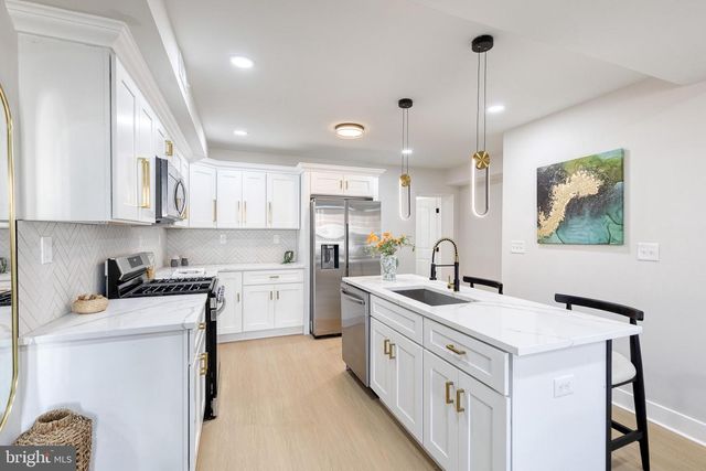 3721 MANCHESTER AVE, Baltimore, MD 21215