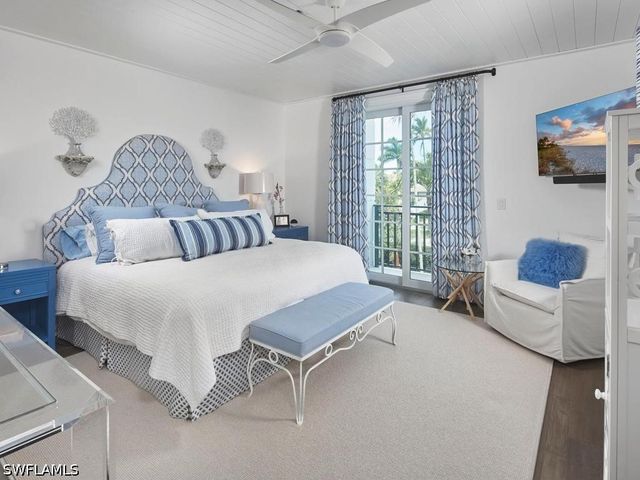 430 10th AVE S 305, Naples, FL 34102