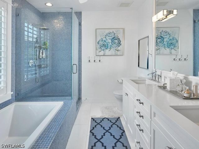430 10th AVE S 305, Naples, FL 34102