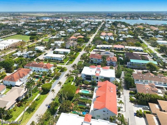 430 10th AVE S 305, Naples, FL 34102