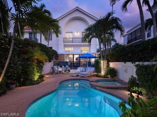 430 10th AVE S 305, Naples, FL 34102