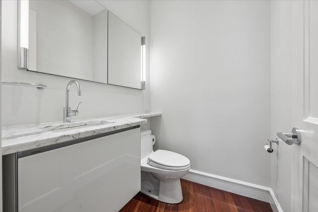 2232 N Dayton Street, Chicago, IL 60614