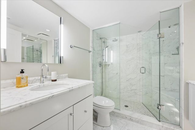 2232 N Dayton Street, Chicago, IL 60614