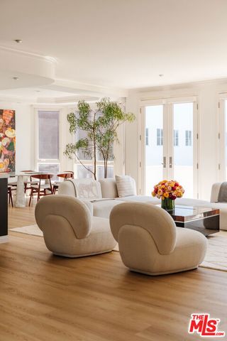 121 N Almont Drive 304, Beverly Hills, CA 90211