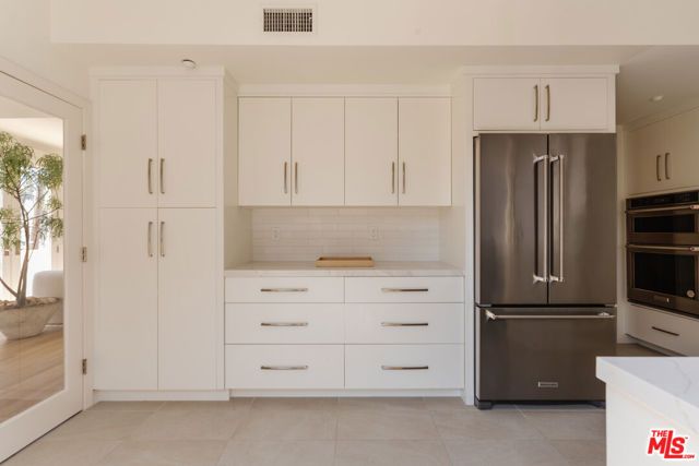 121 N Almont Drive 304, Beverly Hills, CA 90211