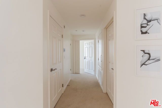 121 N Almont Drive 304, Beverly Hills, CA 90211