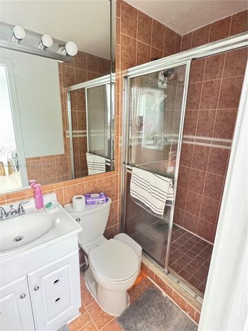 1314 W 77th Street, Hialeah, FL 33014