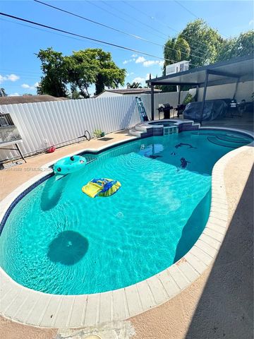 1314 W 77th Street, Hialeah, FL 33014